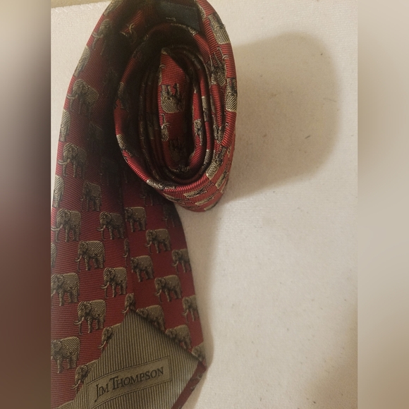 Jim Thompson 100% Silk Men's Necktie Burgundy Animal Elephant - Picture 4 of 7